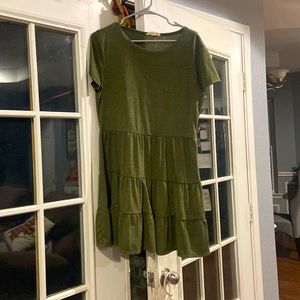 Green ruffled dress been worn 1 time brand new!